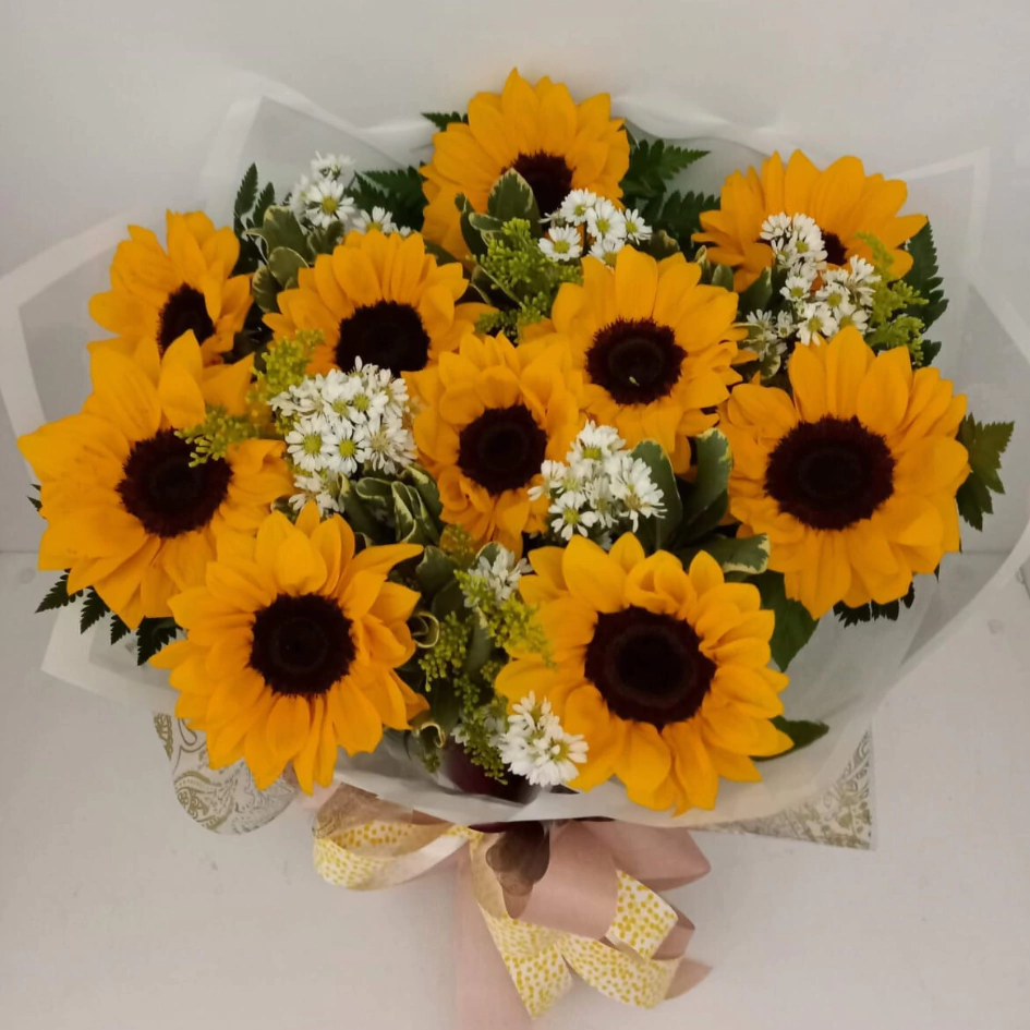 Alegria de Girassol (Buquê de girassóis)